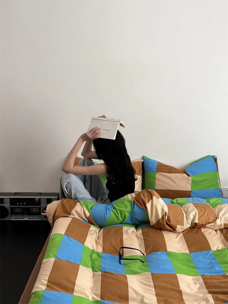 Dopamine Checker Queen Duvet Cover Set with Pillowcases & Fitted Sheet