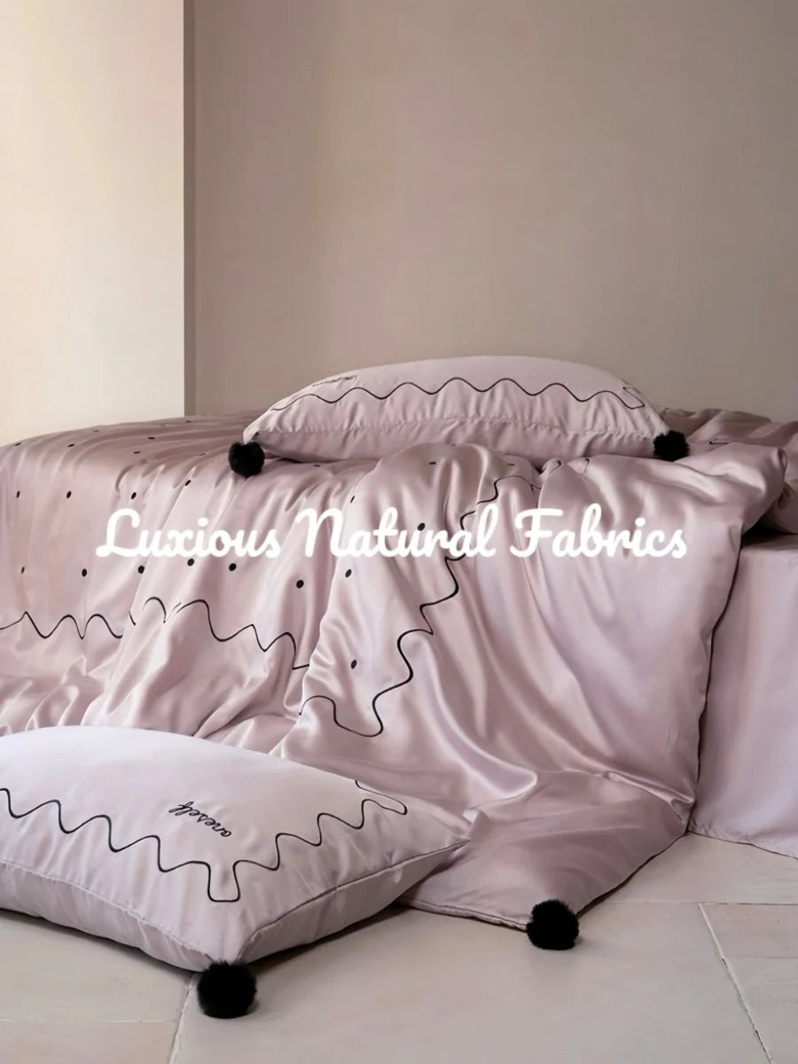 Elegant Polka Dot Silky Smooth Tencel Lyocell Queen Size Duvet Cover Set