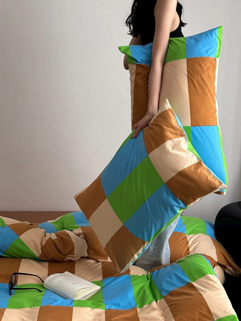 Dopamine Checker Queen Duvet Cover Set with Pillowcases & Fitted Sheet