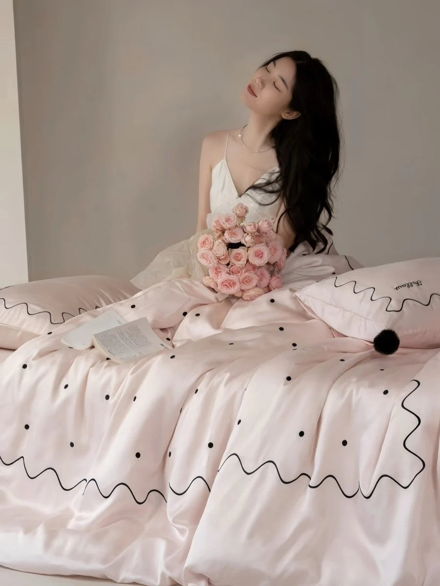 Elegant Retro Polka Dot Silky Tencel Lyocell Queen Size Duvet Cover Set