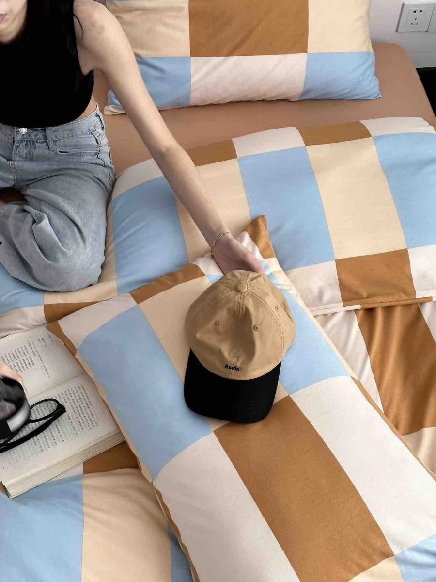 Dopamine Checker Queen Duvet Cover Set with Pillowcases & Fitted Sheet