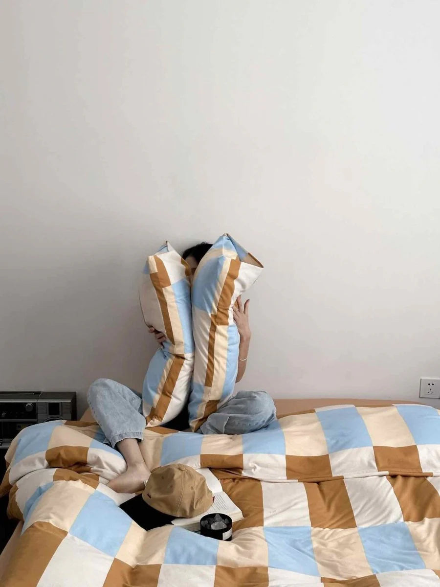 Dopamine Checker Queen Duvet Cover Set with Pillowcases & Fitted Sheet